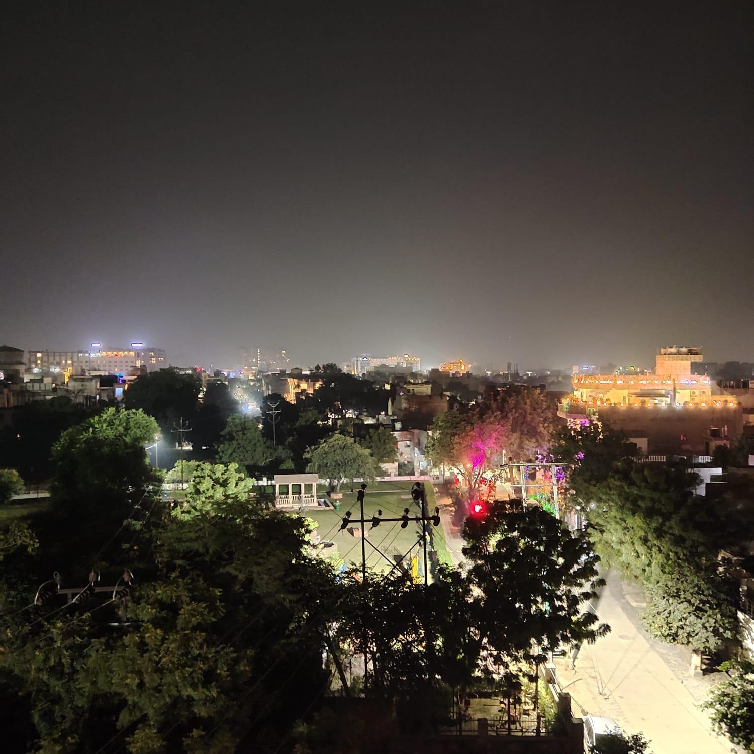 The Taj Vista Agra- Walking Distance To Taj Mahal Hotel Agra  Exterior photo