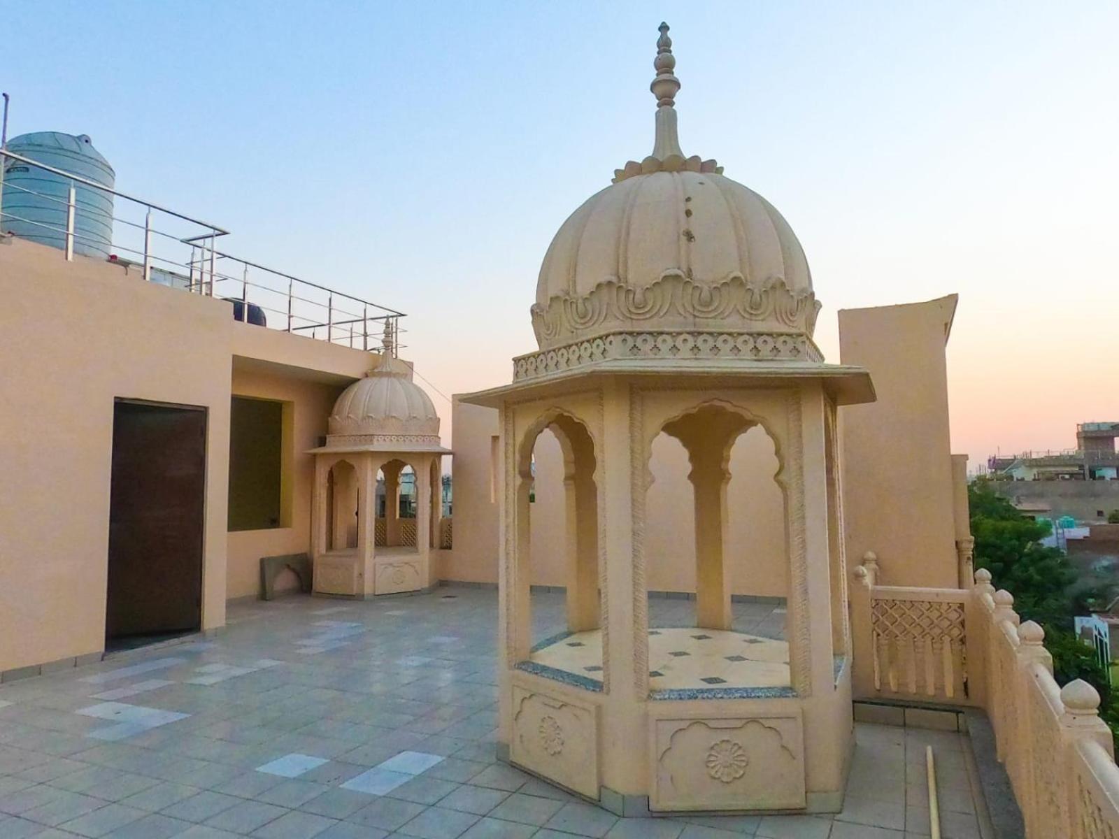 The Taj Vista Agra- Walking Distance To Taj Mahal Hotel Agra  Exterior photo