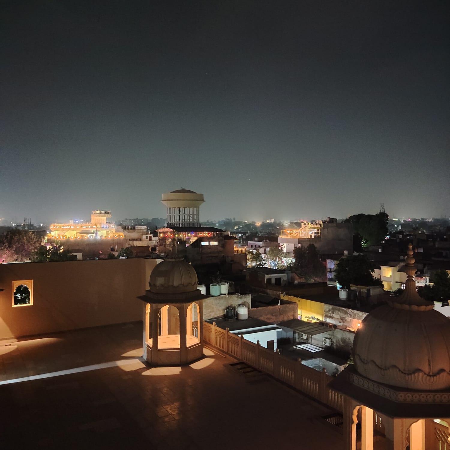 The Taj Vista Agra- Walking Distance To Taj Mahal Hotel Agra  Exterior photo